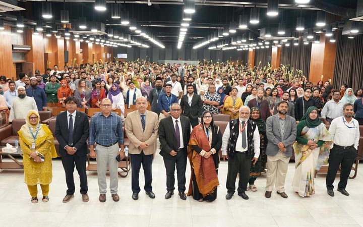 সাউথইস্ট ইউনিভার্সিটিতে নতুন শিক্ষার্থীদের নিয়ে নবীনবরণ